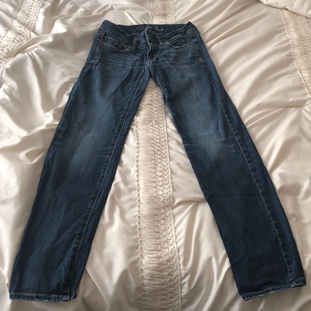 Size 2 AE skinny jean